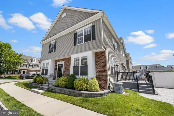 Philadelphia, PA 19145,2124 W RESERVE DR