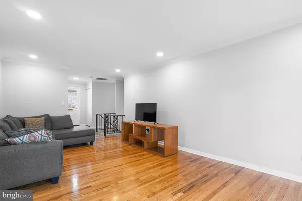 Lanham, MD 20706,7012 NASHVILLE CT