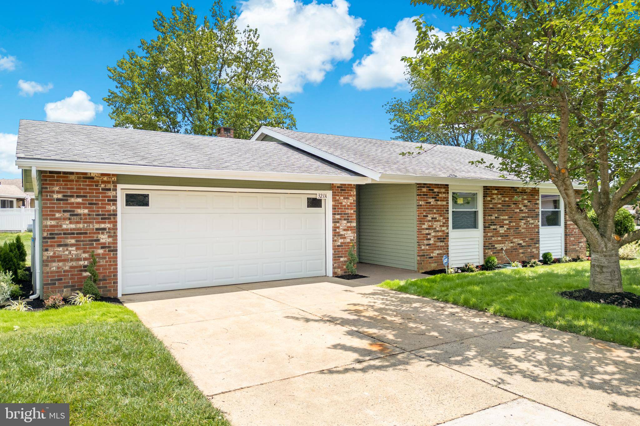 Monroe Township, NJ 08831,321-A PERSICA PLZ