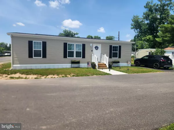 Limerick, PA 19468,165 W RIDGE PIKE #257