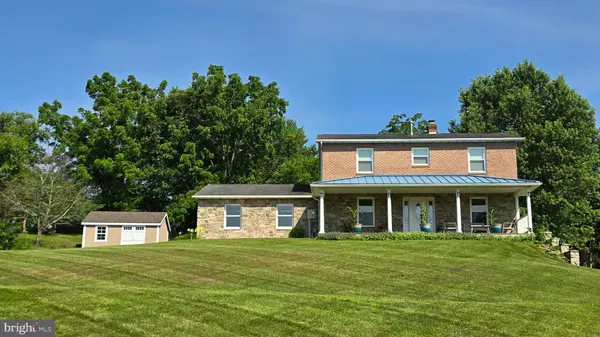 Glen Rock, PA 17327,93 W CENTER ST