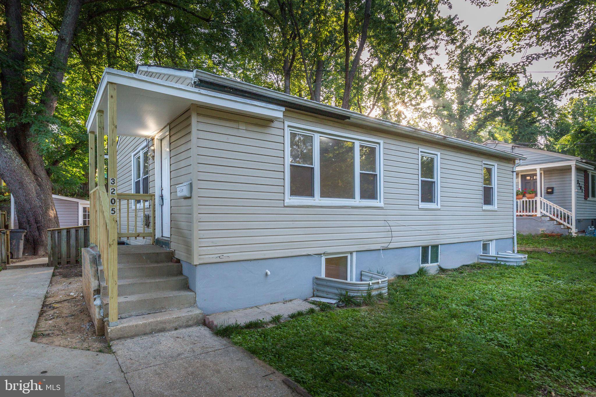3205 HENDERSON AVE, Silver Spring, MD 20902