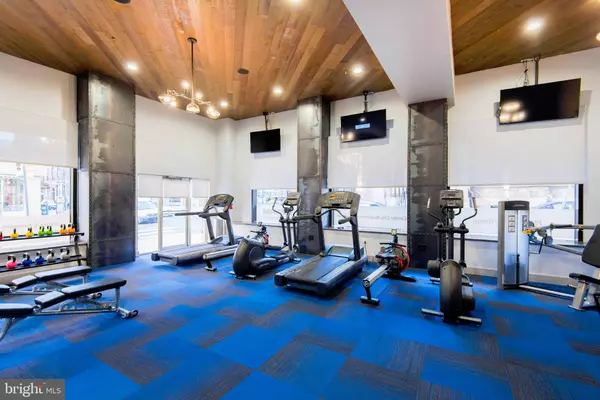 Philadelphia, PA 19103,2100-02 WALNUT ST #9F