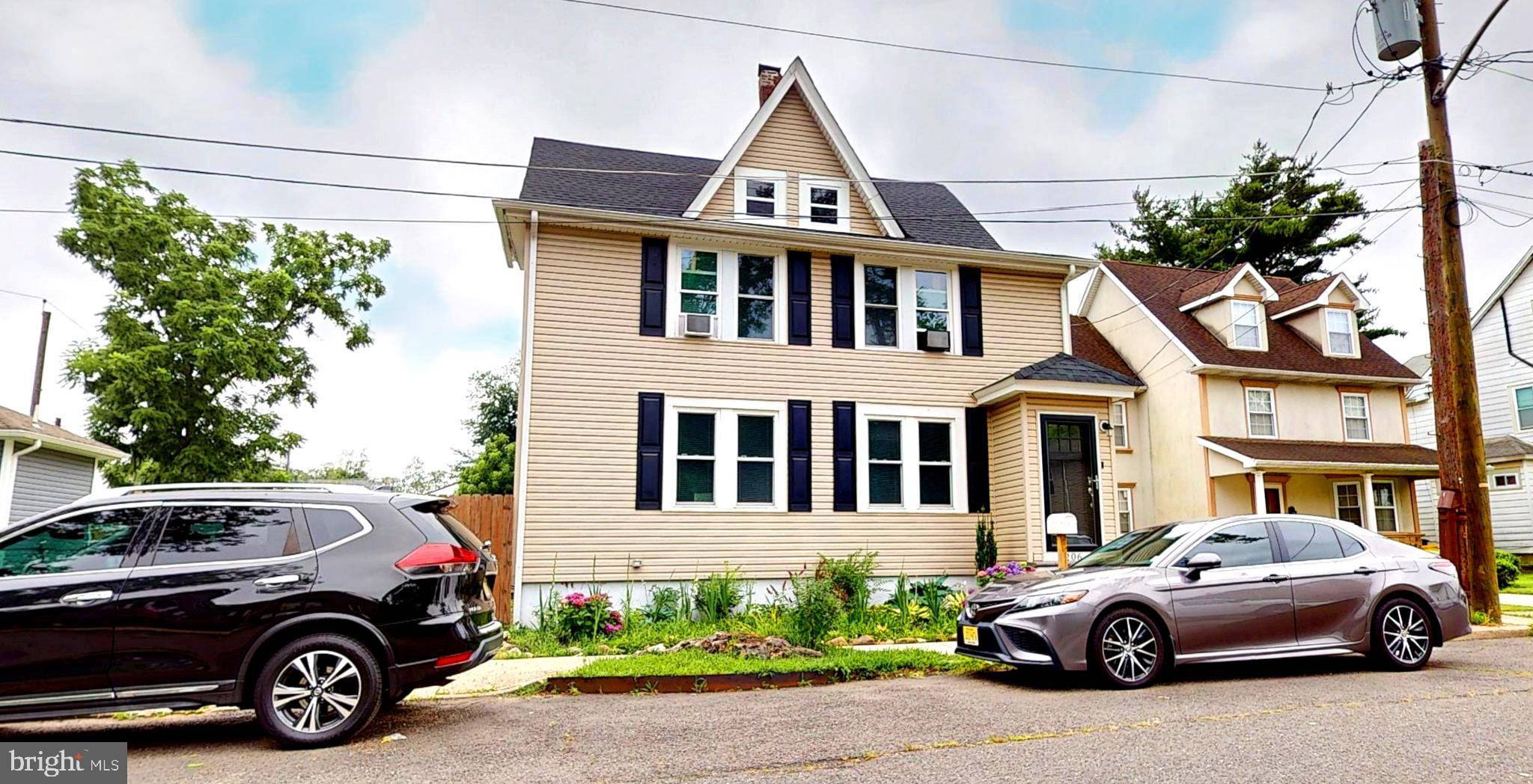 Mount Holly, NJ 08060,206 CHESTNUT ST