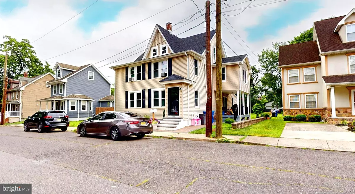 Mount Holly, NJ 08060,206 CHESTNUT ST