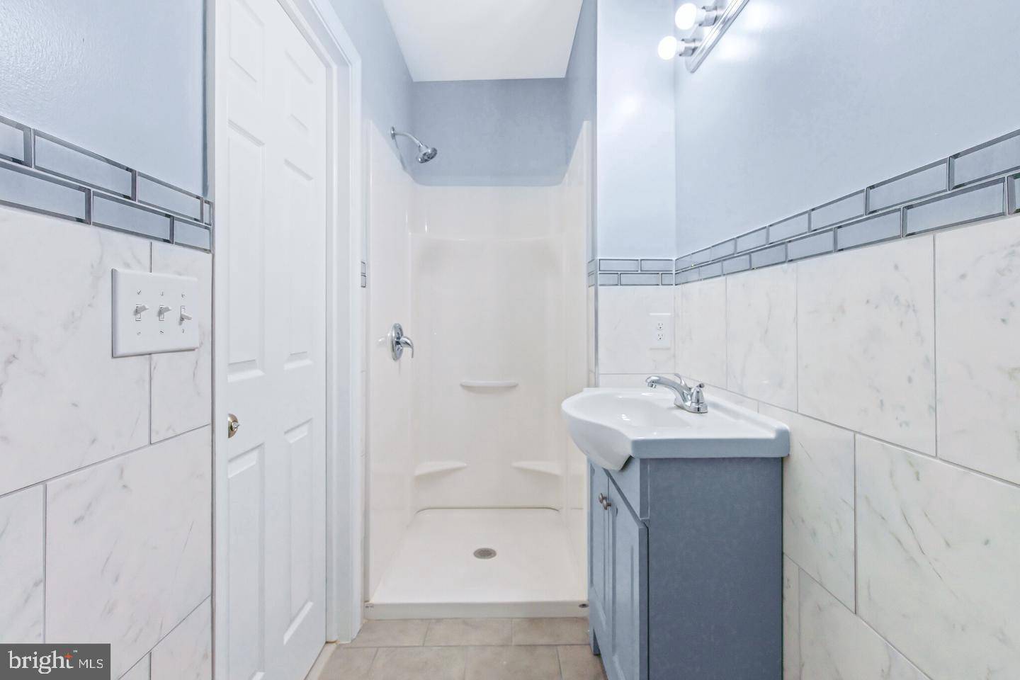 Lancaster, PA 17603,664 POPLAR ST