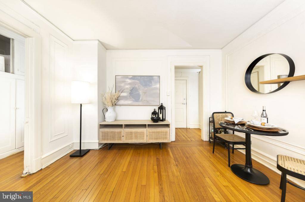 Philadelphia, PA 19103,2100-2 WALNUT ST #15I