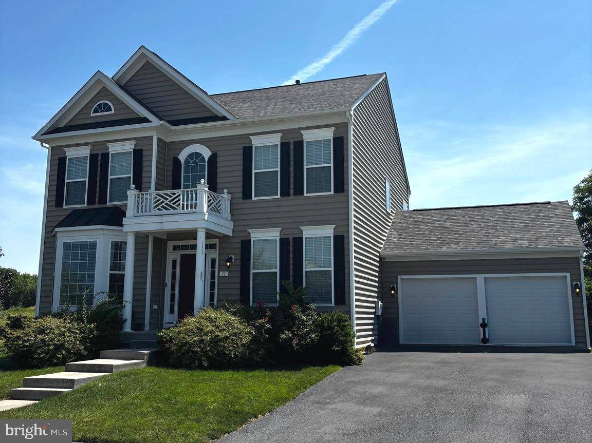 11 BUTLER ST, Charles Town, WV 25414