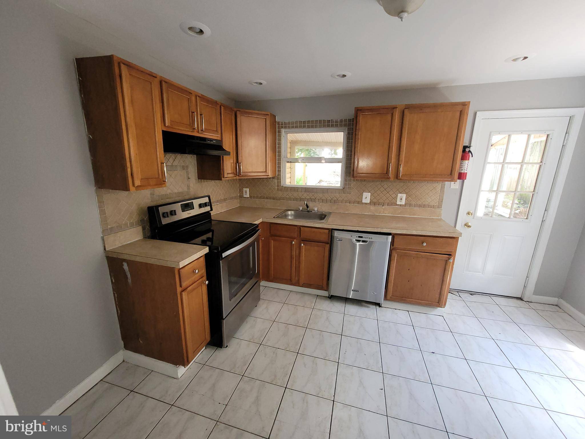 Pottstown, PA 19464,666 MANATAWNY ST