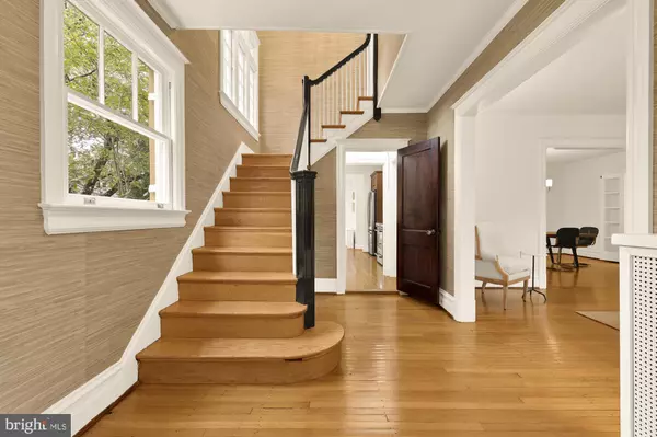 Washington, DC 20015,5201 38TH ST NW