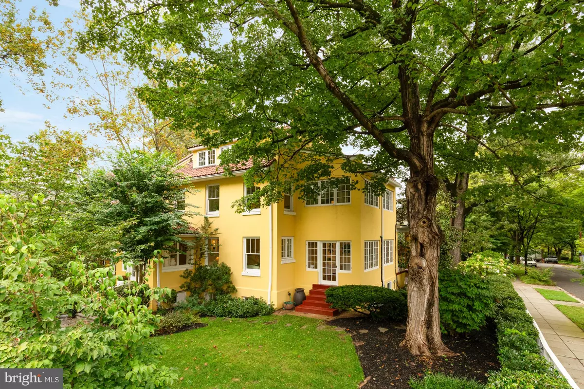 Washington, DC 20015,5201 38TH ST NW