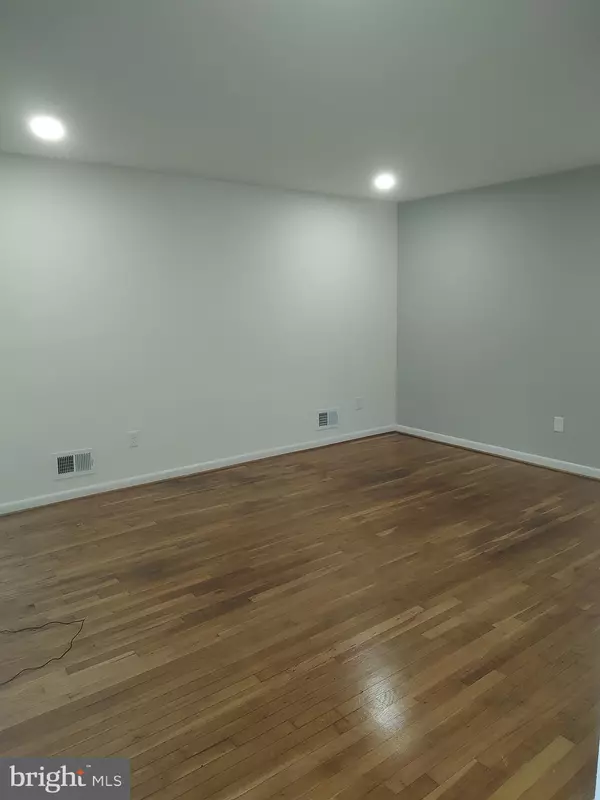 Washington, DC 20019,5030 LEE ST NE