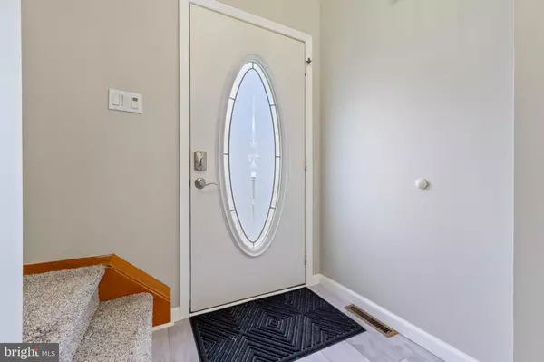 Tuckerton, NJ 08087,4 W SHREWSBURY DR