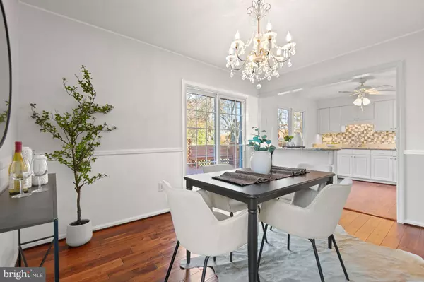 Lutherville Timonium, MD 21093,912 W SEMINARY AVE