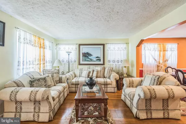 Silver Spring, MD 20903,8305 NAVAHOE DR