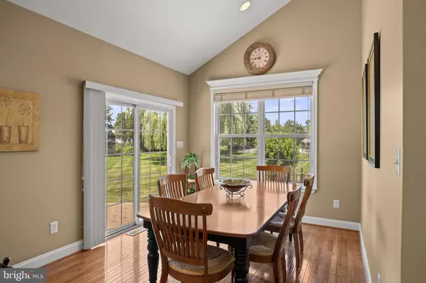 Mullica Hill, NJ 08062,208 HICKORY LN