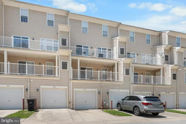 Upper Marlboro, MD 20774,938 PINE FOREST LN #1707