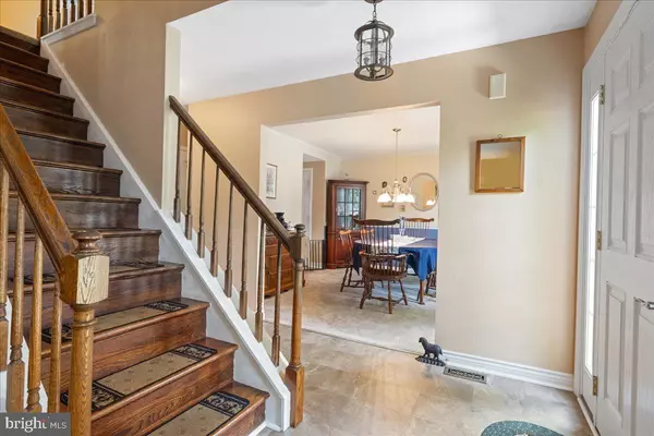 Yardley, PA 19067,302 FRAZER DR