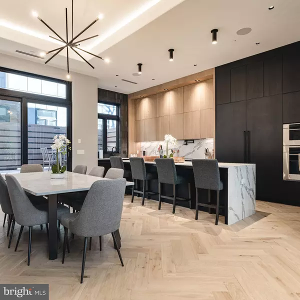 Philadelphia, PA 19103,111 S 24TH ST