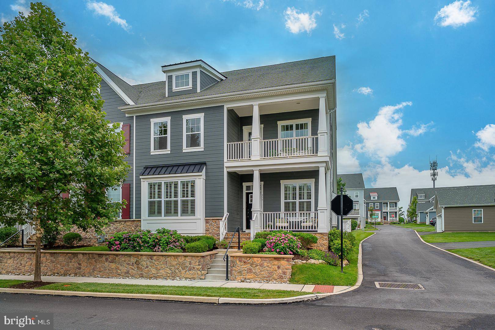 239 MILTON DR, Malvern, PA 19355
