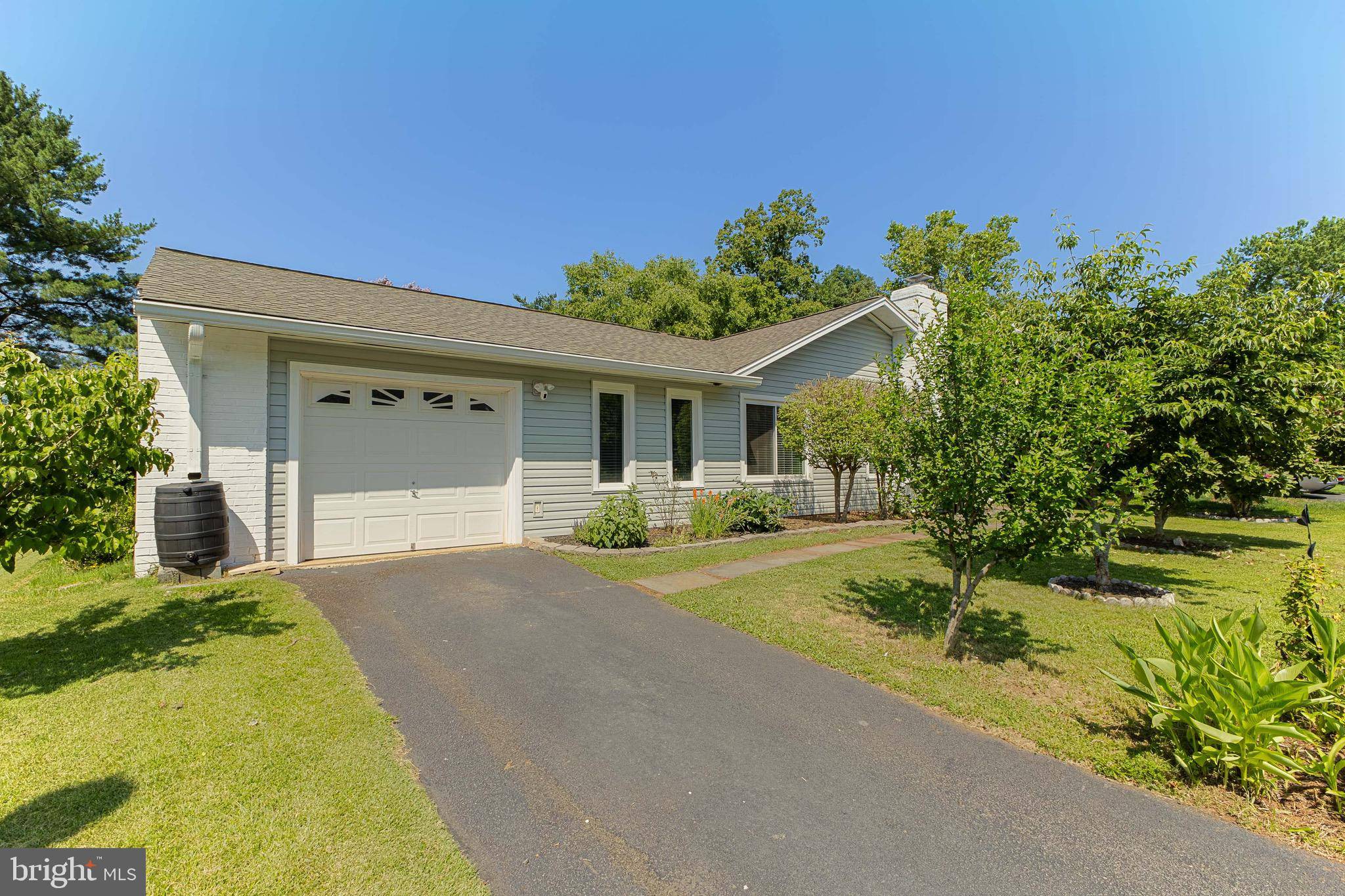 Sterling, VA 20164,246 AVONDALE DR