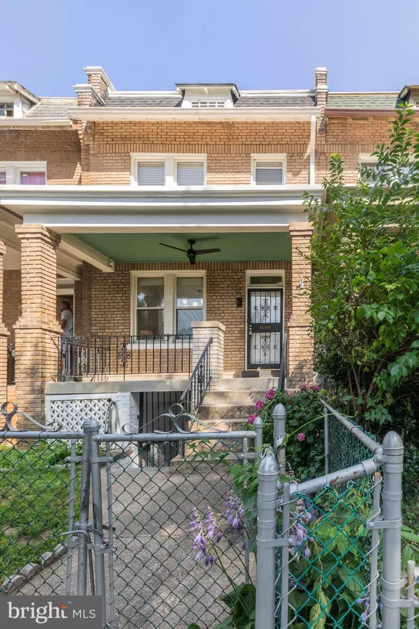 Washington, DC 20002,1217 HOLBROOK ST NE