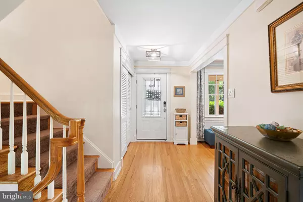 Haddonfield, NJ 08033,14 BIRCHALL DR