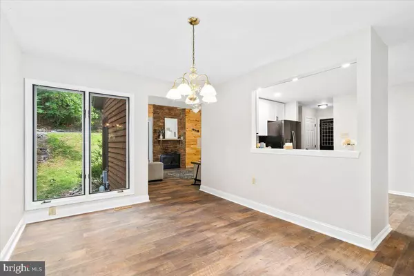 New Market, MD 21774,6816 BALMORAL CT