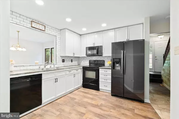 New Market, MD 21774,6816 BALMORAL CT