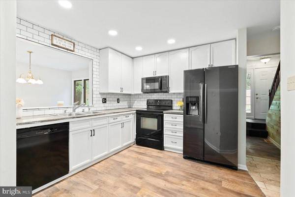 New Market, MD 21774,6816 BALMORAL CT