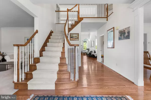 Holland, PA 18966,19 SARATOGA CT