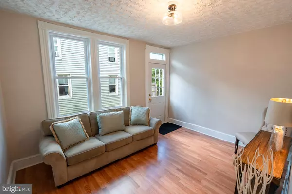 Lancaster, PA 17602,328 HAND AVE