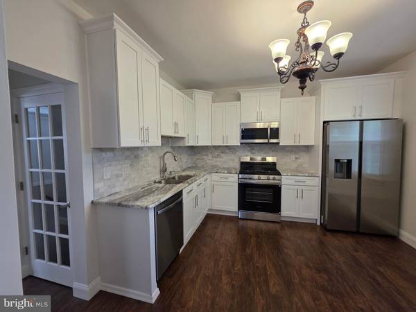494 W KING ST, Philadelphia, PA 19144