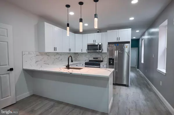 105 N 52ND ST, Philadelphia, PA 19139