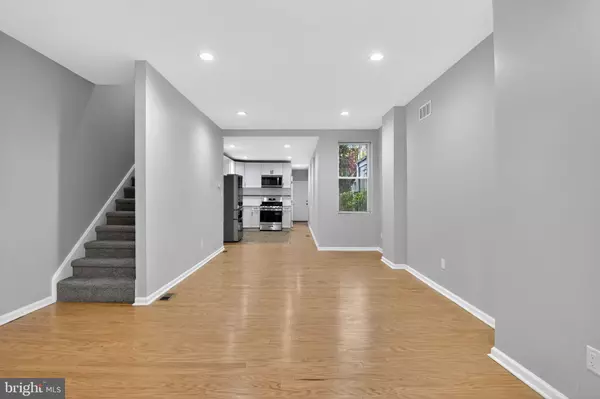 Wilmington, DE 19801,240 N LOMBARD ST