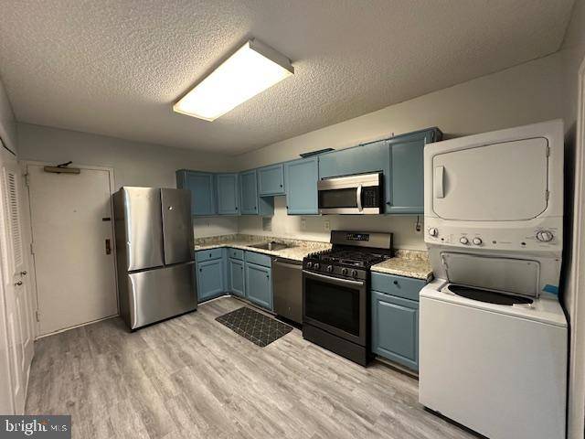 Falls Church, VA 22041,3705 SOUTH GEORGE MASON DR #102-S