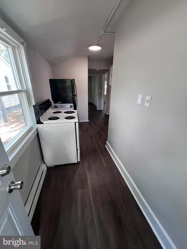 Salem, NJ 08079,20 OLIVE ST #C