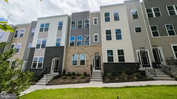 17944 ALICIA AVE, Dumfries, VA 22026