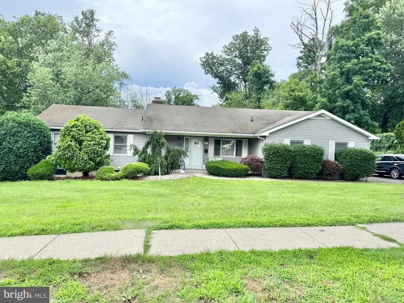 150 MAIN ST, Hamilton, NJ 08620