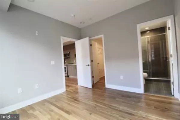 Philadelphia, PA 19130,1642 CAMBRIDGE ST #C