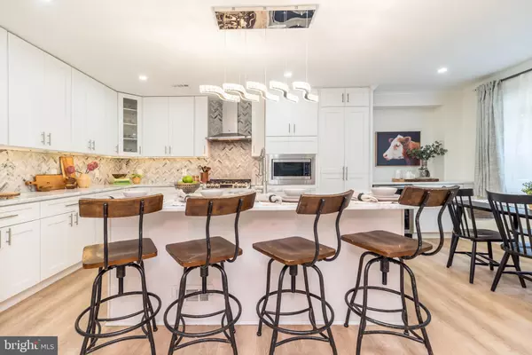 Lafayette Hill, PA 19444,3 SCARLET OAK DR