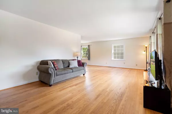 Warrenton, VA 20186,131 MOSER RD