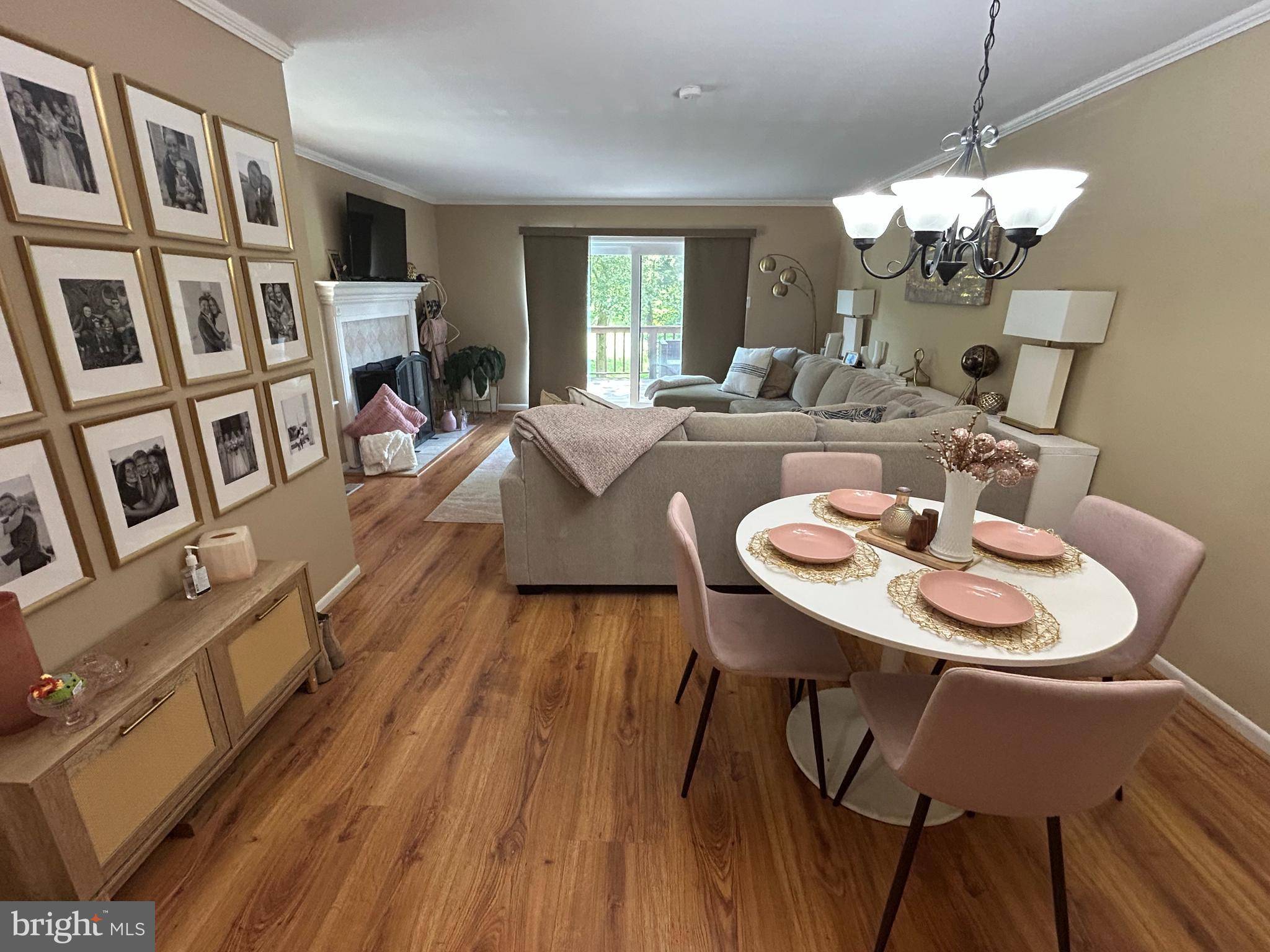 Chesterbrook, PA 19087,27 CHATEAU CIR