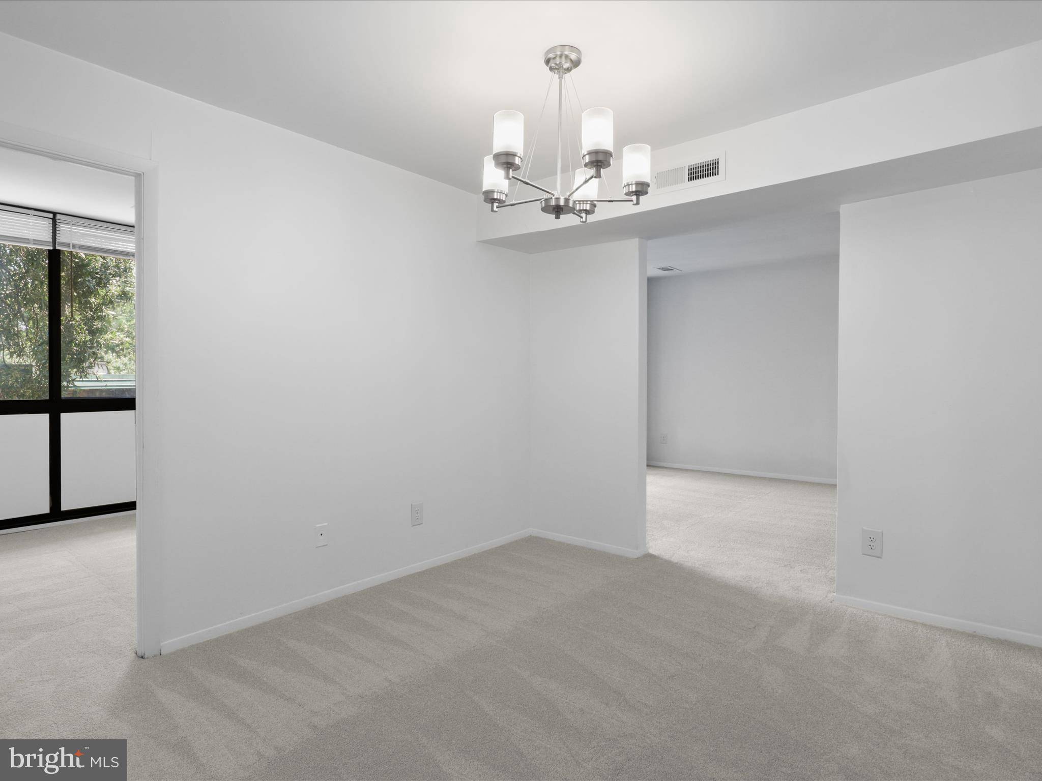 Alexandria, VA 22312,509 N ARMISTEAD ST #303
