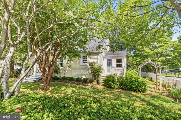 Middleburg, VA 20117,106 W MARSHALL ST