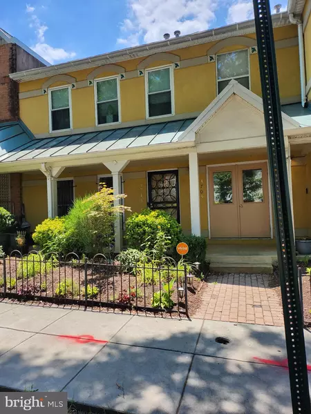 3709 GRANT PL NE #A, Washington, DC 20019