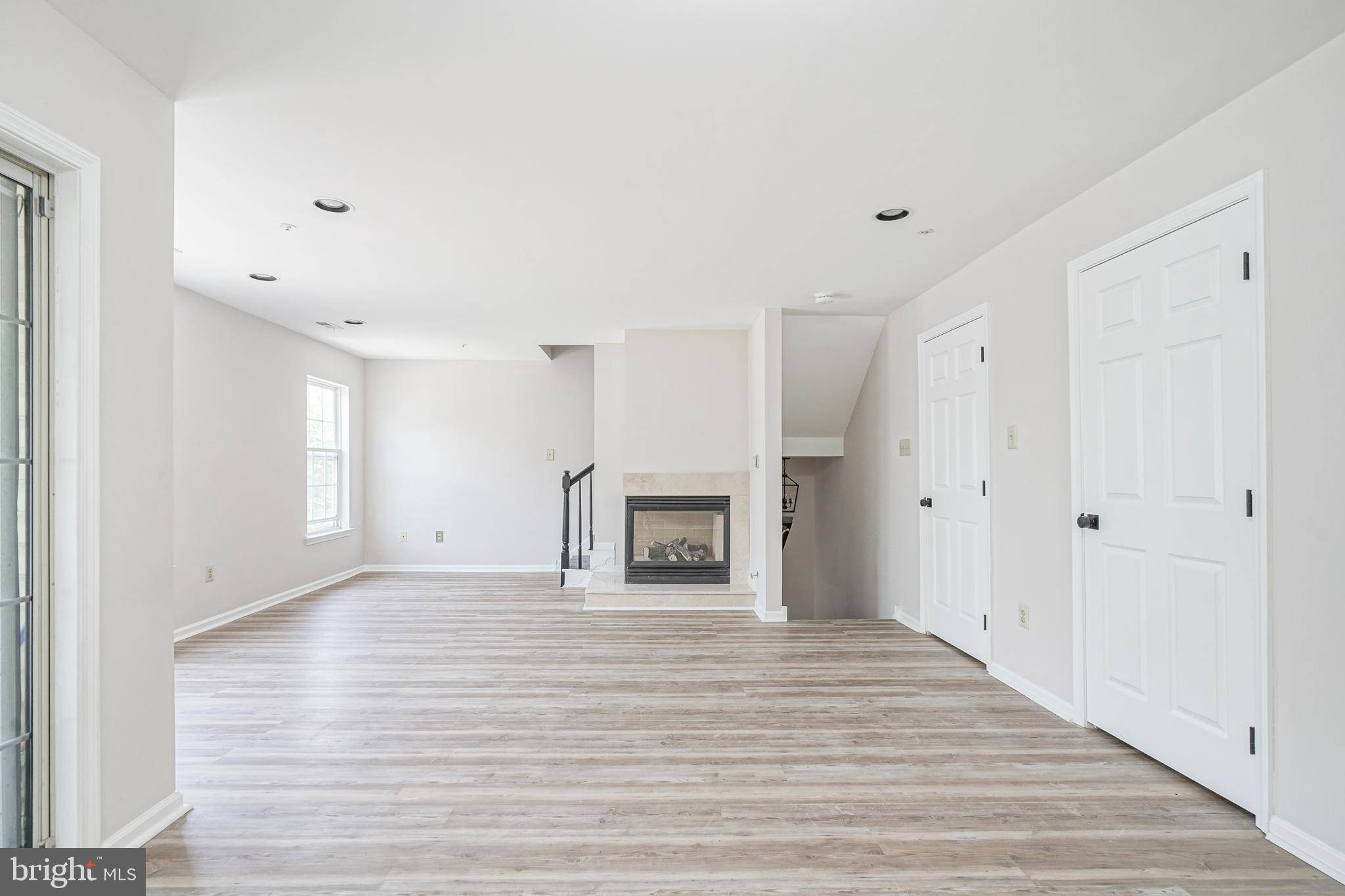 Palmyra, NJ 08065,6008 RIVERFRONT DR
