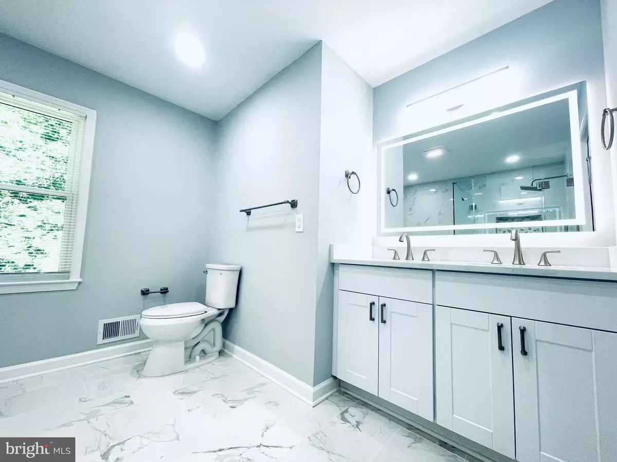 Great Falls, VA 22066,1129 EDWARD DR