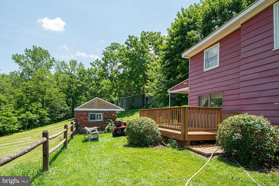 115 CHESTER GAP RD, Chester Gap, VA 22623