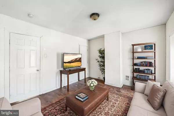 Philadelphia, PA 19138,802 E CHELTEN AVE